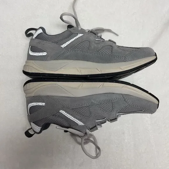 L.L. Bean Women's Size 6 Comfort Walkers 2 Lightweight Water Resistant Shoes - Picture 9 of 15